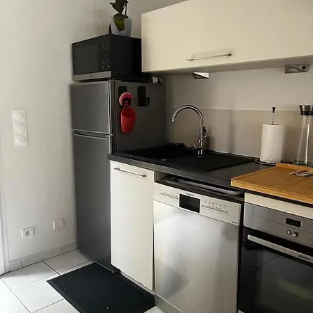 Апартаменты Maison De Renovee Avec Terrasse Et Parking